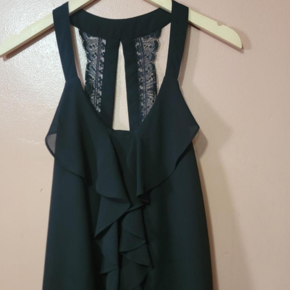 ACTIVE USA Vintage Lace Ruffle Cami Size small fits medium EUC